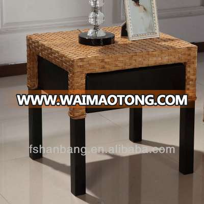 High Quality Rattan corner table